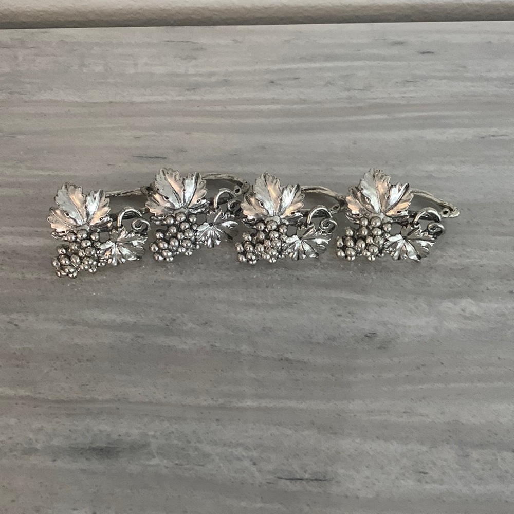 Arthur Court set of 4 napkin rings
